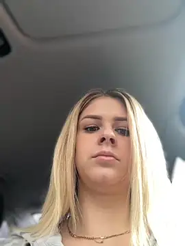 Love Bri online show from 11-14-25, 09:19