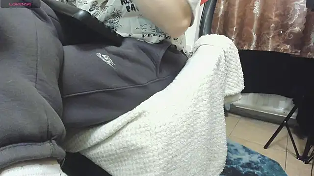 Queen Sport online show from 12-19-25, 07:54