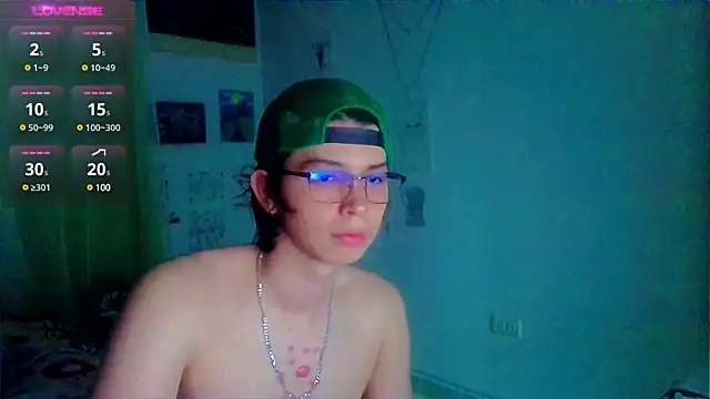 Snapshot of Andy_gray chatting on 02-13-25, 10:23 Andy gray online show from 02-13-25, 10:23