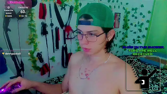 Snapshot of Andy_gray chatting on 02-20-25, 02:24 Andy gray online show from 02-20-25, 02:24