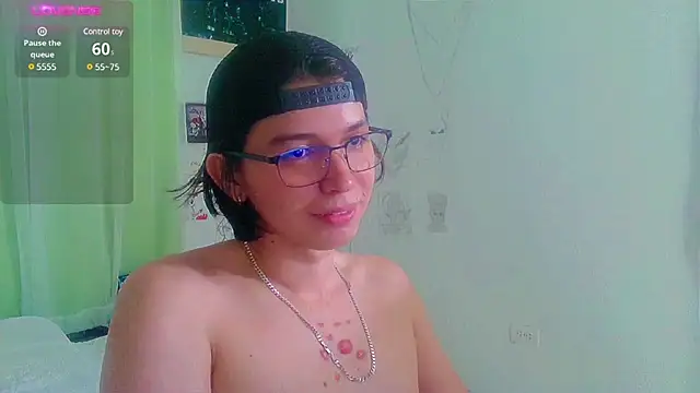 Snapshot of Andy_gray chatting on 02-24-25, 05:53 Andy gray online show from 02-24-25, 05:53