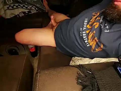 Snapshot of CuriousBear chatting on 11-09-25, 03:16 CuriousBear online show from 11-09-25, 03:16