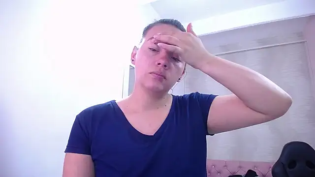 lauraguzman online show from 02-27-25, 10:26