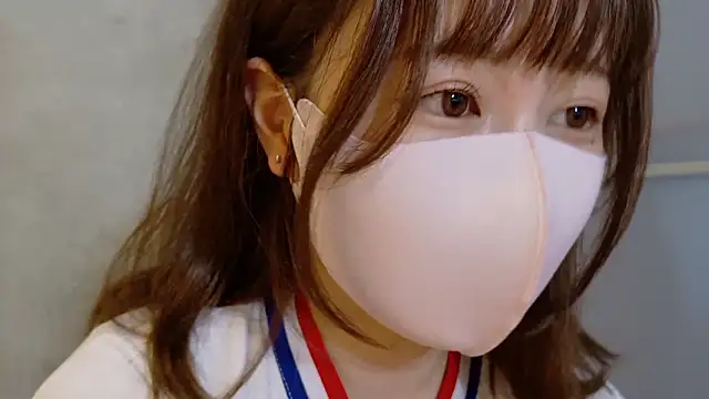 Snapshot of tsukuyomityan1 chatting on 09-18-25, 06:48 tsukuyomityan1 online show from 09-18-25, 06:48