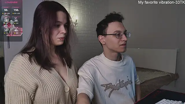 Snapshot of ValBae chatting on 01-11-25, 07:27 ValBae online show from 01-11-25, 07:27