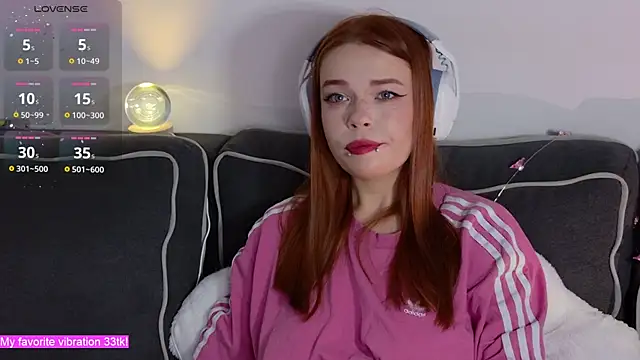 ValBae online show from 11-12-25, 09:47