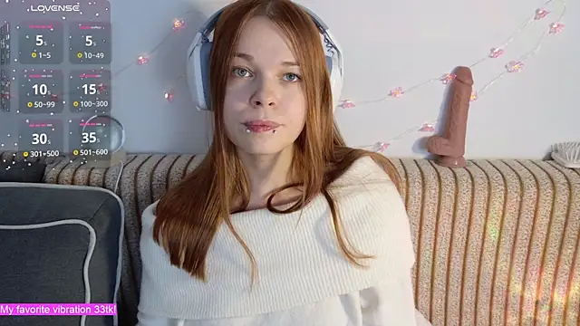 ValBae online show from 11-29-25, 09:40