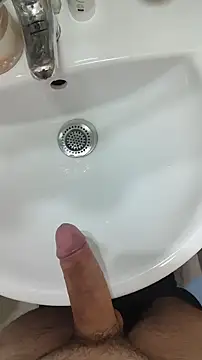 Snapshot of badguylaba chatting on 01-29-25, 03:37 badguylaba online show from 01-29-25, 03:37