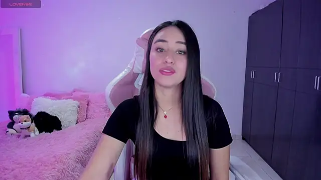 Tinylottie online show from 12-15-25, 04:11