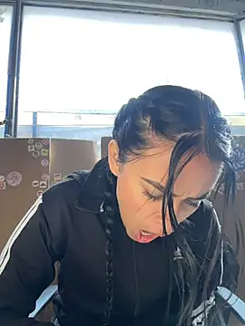 Tinylottie online show from 04-15-26, 01:40