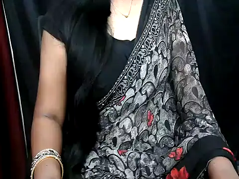 Snapshot of shila20 chatting on 05-19-26, 05:14 shila20 online show from 05-19-26, 05:14