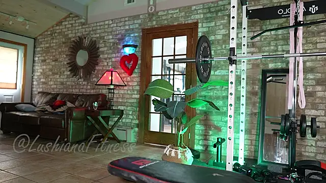 LushianaFitness online show from 06-26-26, 06:12