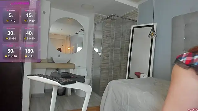 Snapshot of Brenda_Storm chatting on 12-23-25, 04:10 Brenda Storm online show from 12-23-25, 04:10