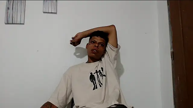Snapshot of BrandonStond chatting on 06-03-26, 03:53 BrandonStond online show from 06-03-26, 03:53