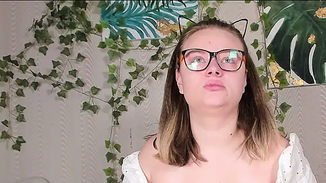 Seductive She Wolf online show from 10-17-25, 08:06