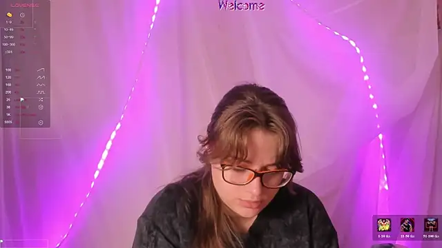 Snapshot of Seductive_She_Wolf chatting on 07-08-26, 03:27 Seductive She Wolf online show from 07-08-26, 03:27