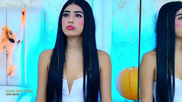 Snapshot of Mia-Monroe chatting on 10-28-25, 07:38 Mia-Monroe online show from 10-28-25, 07:38