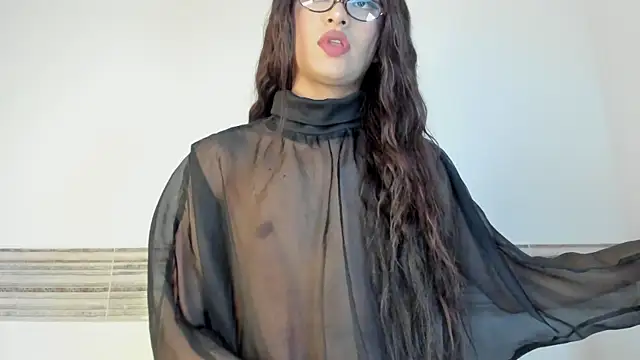 Snapshot of Sophia_Cambpell chatting on 09-23-25, 09:18 Sophia Cambpell online show from 09-23-25, 09:18