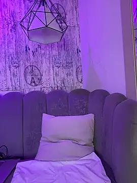 AbyThompson online show from 03-04-26, 12:00