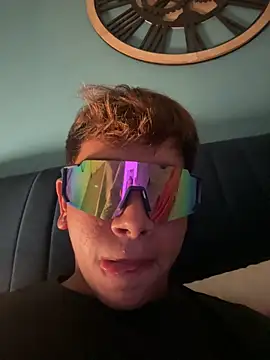 calleaaaa online show from 10-23-25, 10:14