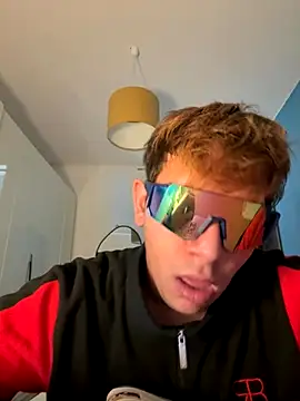 calleaaaa online show from 11-12-25, 02:28