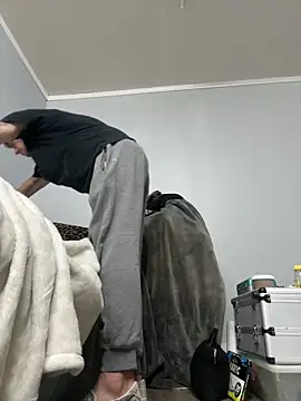 UtopianMisfit1 online show from 04-11-26, 03:55