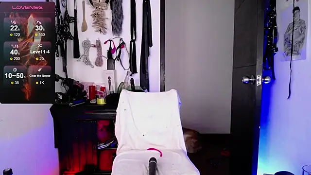 akinoro  online show from 01-18-25, 10:17