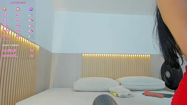 Snapshot of charlotte_colee chatting on 03-22-25, 01:54 charlotte colee online show from 03-22-25, 01:54