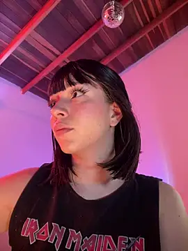 Snapshot of sweeet_peach chatting on 05-12-26, 04:42 sweeet peach online show from 05-12-26, 04:42