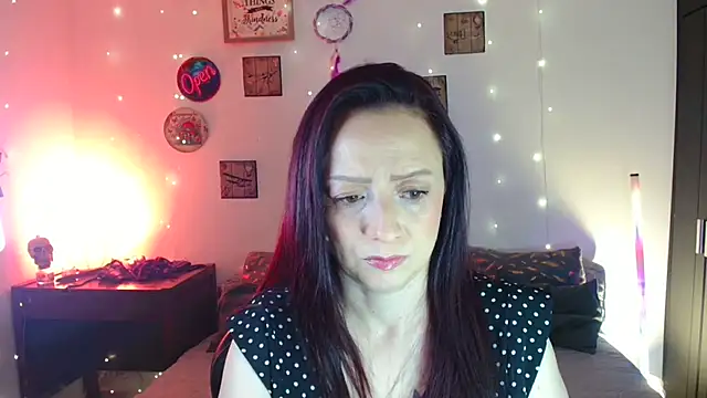catalinamommyx online show from 06-16-26, 12:46
