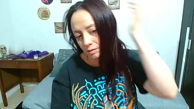 catalinamommyx online show from 06-19-26, 12:37
