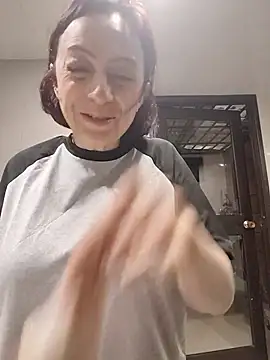 catalinamommyx online show from 07-04-26, 10:38