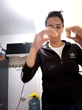 Bonny Klote online show from 10-06-25, 02:47