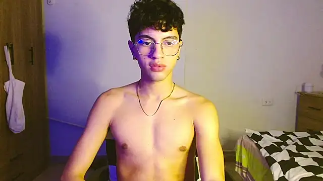 Angelligth online show from 10-15-25, 04:12