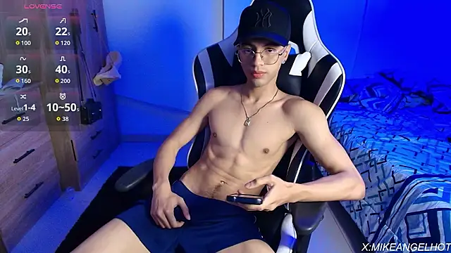 Angelligth online show from 02-25-26, 03:49