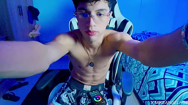 Angelligth online show from 04-01-26, 03:40