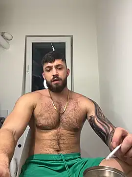 Snapshot of LoveIsBlind_ chatting on 12-19-24, 08:55 LoveIsBlind  online show from 12-19-24, 08:55