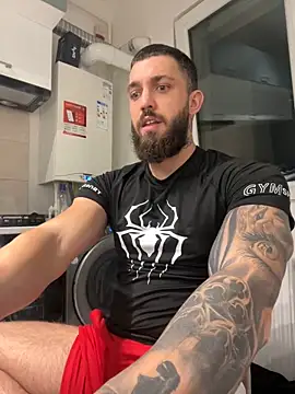 Snapshot of LoveIsBlind_ chatting on 10-27-25, 07:40 LoveIsBlind  online show from 10-27-25, 07:40