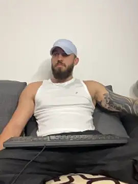 Snapshot of LoveIsBlind_ chatting on 10-30-25, 07:47 LoveIsBlind  online show from 10-30-25, 07:47