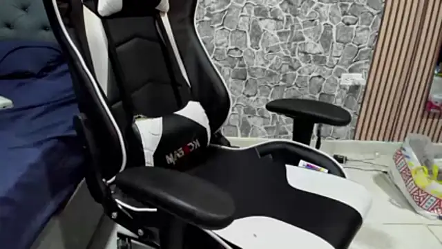 chriss jones1 online show from 02-07-26, 10:13