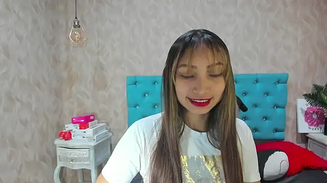 MadelineDoll online show from 11-09-25, 01:53