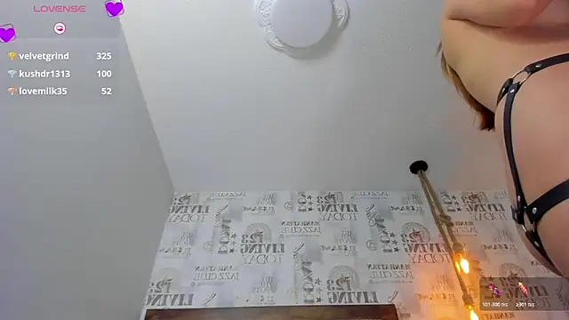 LUCYAMARS1 online show from 10-18-25, 03:57