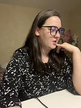 hungry1bunny online show from 12-30-24, 09:50