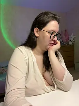 hungry1bunny online show from 03-04-25, 04:30