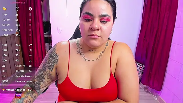 Snapshot of Sharon_hils chatting on 12-31-24, 08:02 Sharon hils online show from 12-31-24, 08:02