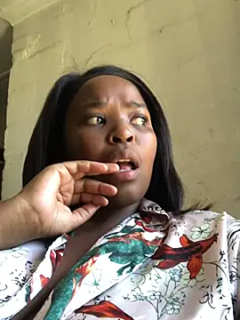 Yummy-Cat online show from 12-29-24, 08:00