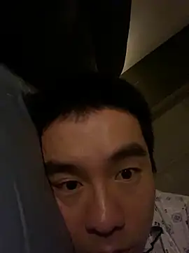 Snapshot of Allenpang chatting on 10-19-25, 02:29 Allenpang online show from 10-19-25, 02:29