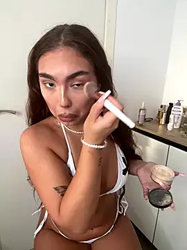 Snapshot of mint_melissaaa chatting on 09-30-25, 04:01 mint melissaaa online show from 09-30-25, 04:01