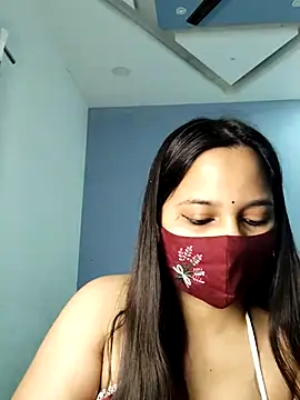 Snapshot of Varnika_aarora chatting on 02-26-25, 01:32 Varnika aarora online show from 02-26-25, 01:32