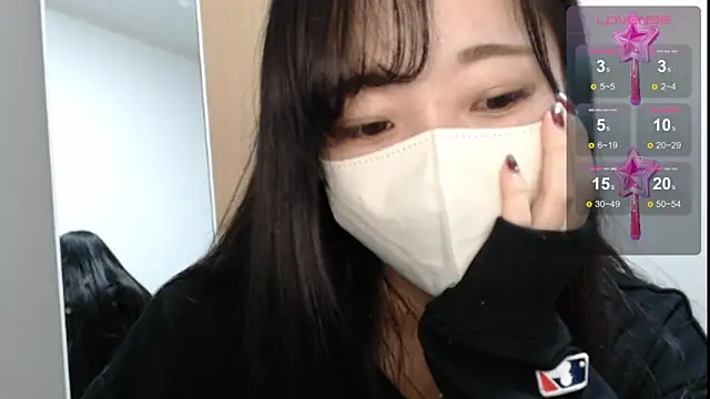 Snapshot of Rio_chan_ chatting on 02-18-25, 01:00 Rio chan online show from 02-18-25, 01:00